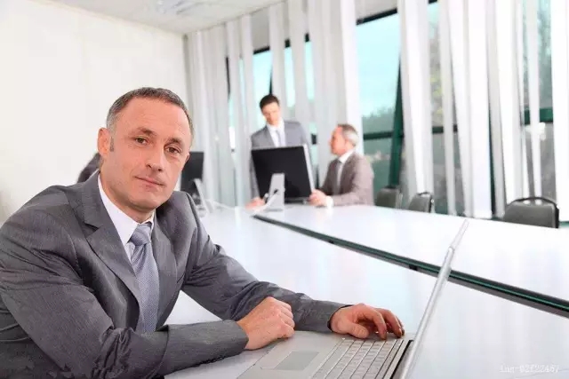 準(zhǔn)確定好人生六個(gè)五年計(jì)劃，利用工作的有效30年時(shí)間，獲取除甲醛加盟的***收益