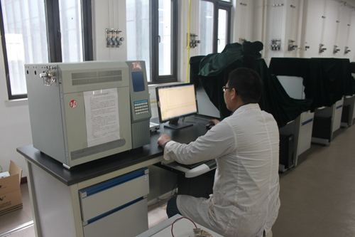 iPhoneX售價999美元，當您心疼并給腎套殼時，甲醛危害也來啦，除甲醛最有效方法您需要了解