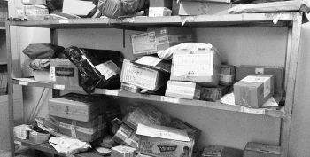 廚房水管破裂傳出刺鼻性氣味，原以為是鄰居家甲醛超標(biāo)，沒想到是“絕命毒師”