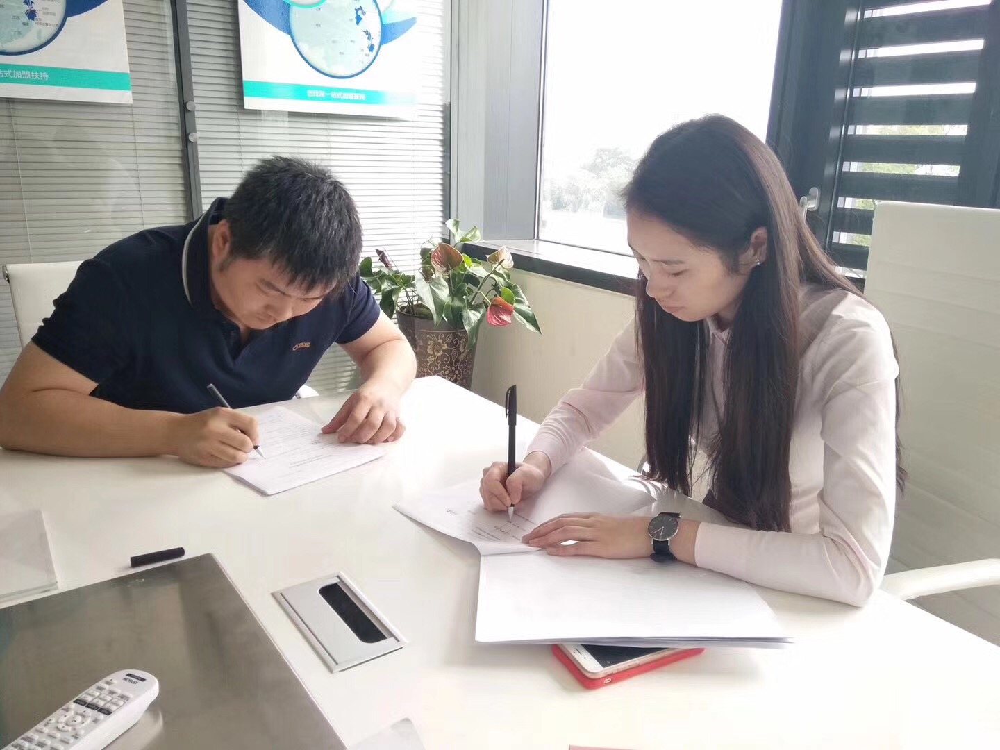 熱烈祝賀李總簽約創(chuàng)綠家長(zhǎng)春市區(qū)級(jí)代理！