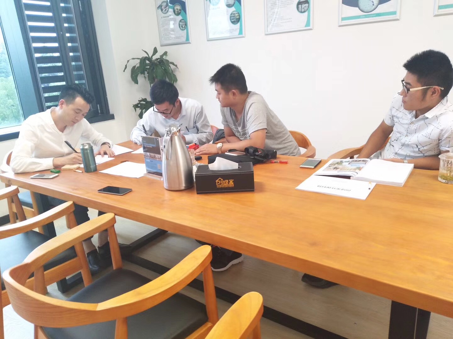 熱烈祝賀徐總簽約創(chuàng)綠家江蘇省縣級市代理！