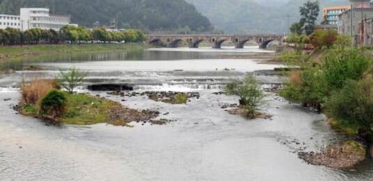 環(huán)保產(chǎn)業(yè)步入黃金時(shí)代 綠色發(fā)展建設(shè)加快 環(huán)保產(chǎn)業(yè)步入黃金時(shí)代 綠色發(fā)展建設(shè)加快