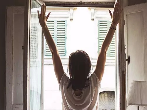 甲醛當(dāng)?shù)?，如何選擇合格的木器涂料或油漆？