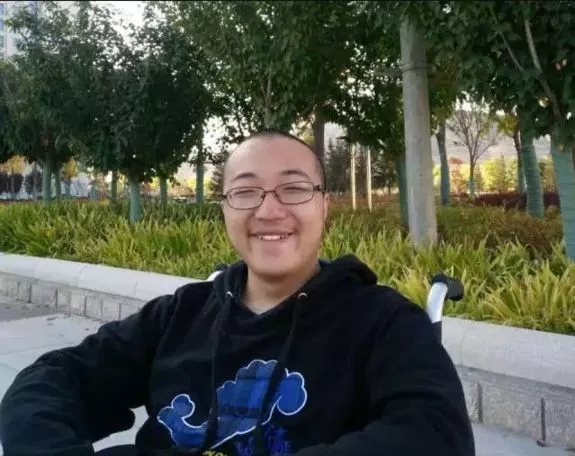 青春是用來奮斗的，除甲醛的青春最美麗！