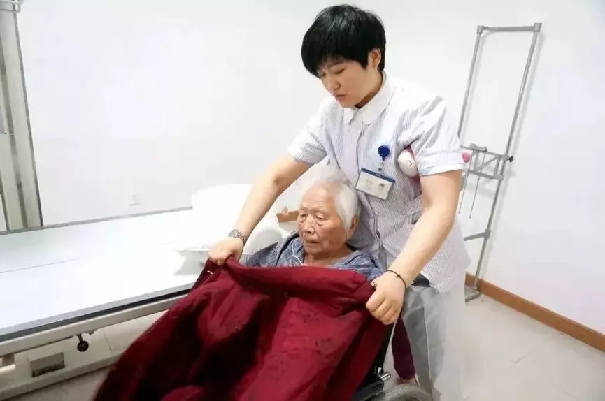 青春是用來奮斗的，除甲醛的青春最美麗！