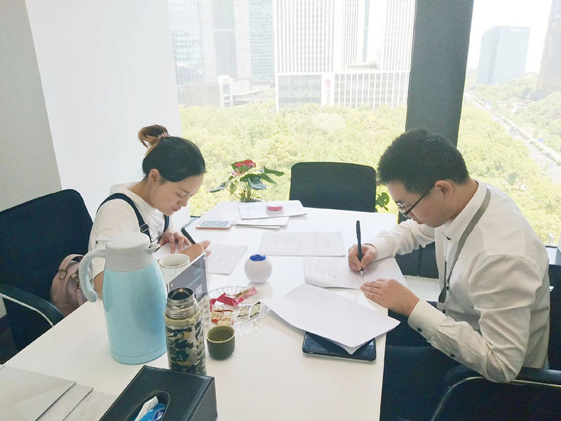 熱烈祝賀陳總簽約創(chuàng)綠家浙江省縣級市代理！