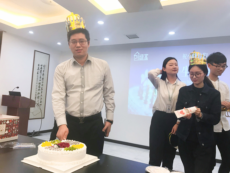 【5月生日會(huì)】這期壽星各個(gè)都可以出C位！