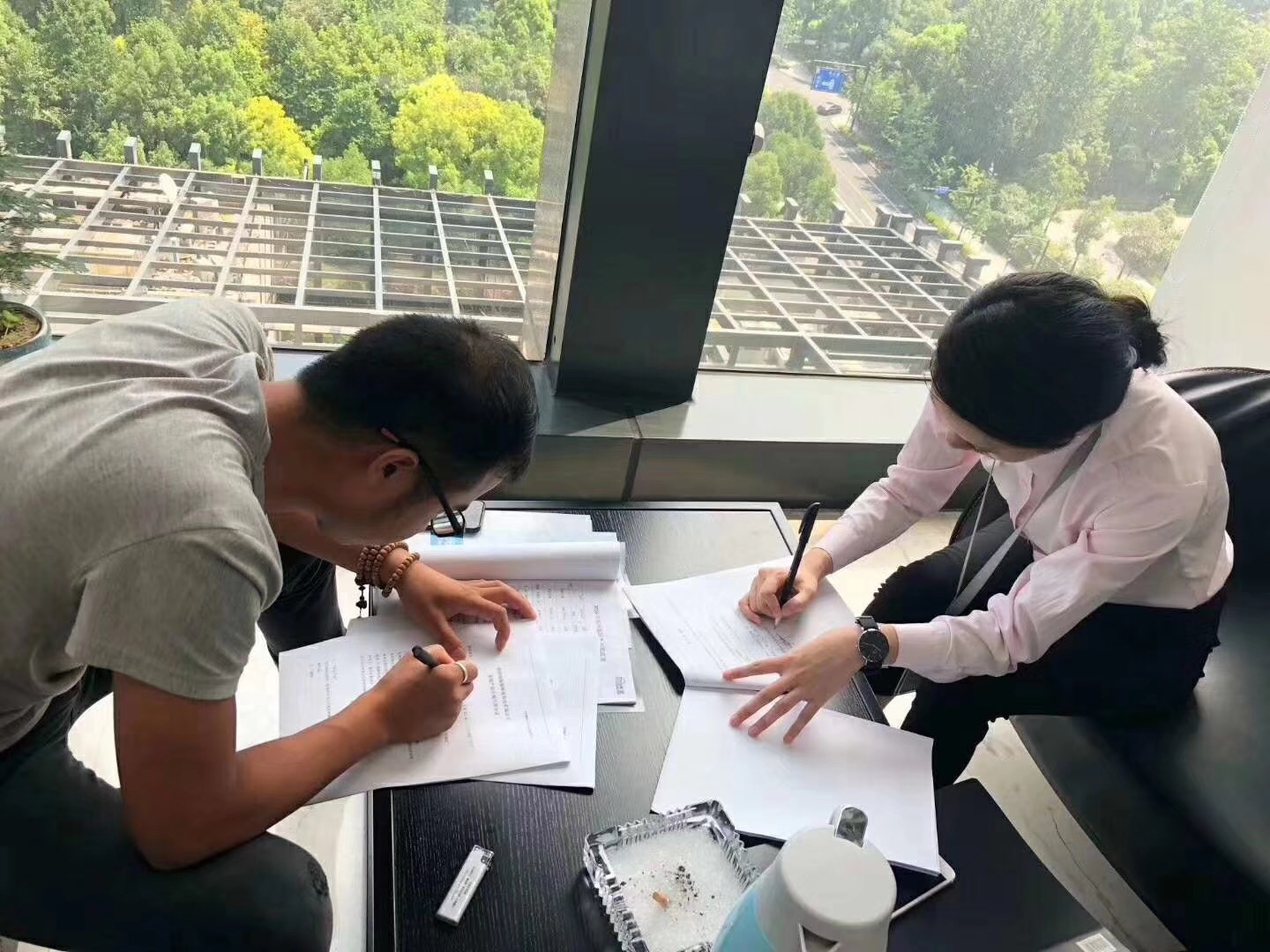 熱烈祝賀楊總簽約創(chuàng)綠家黔東南苗族侗族自治州縣級代理！