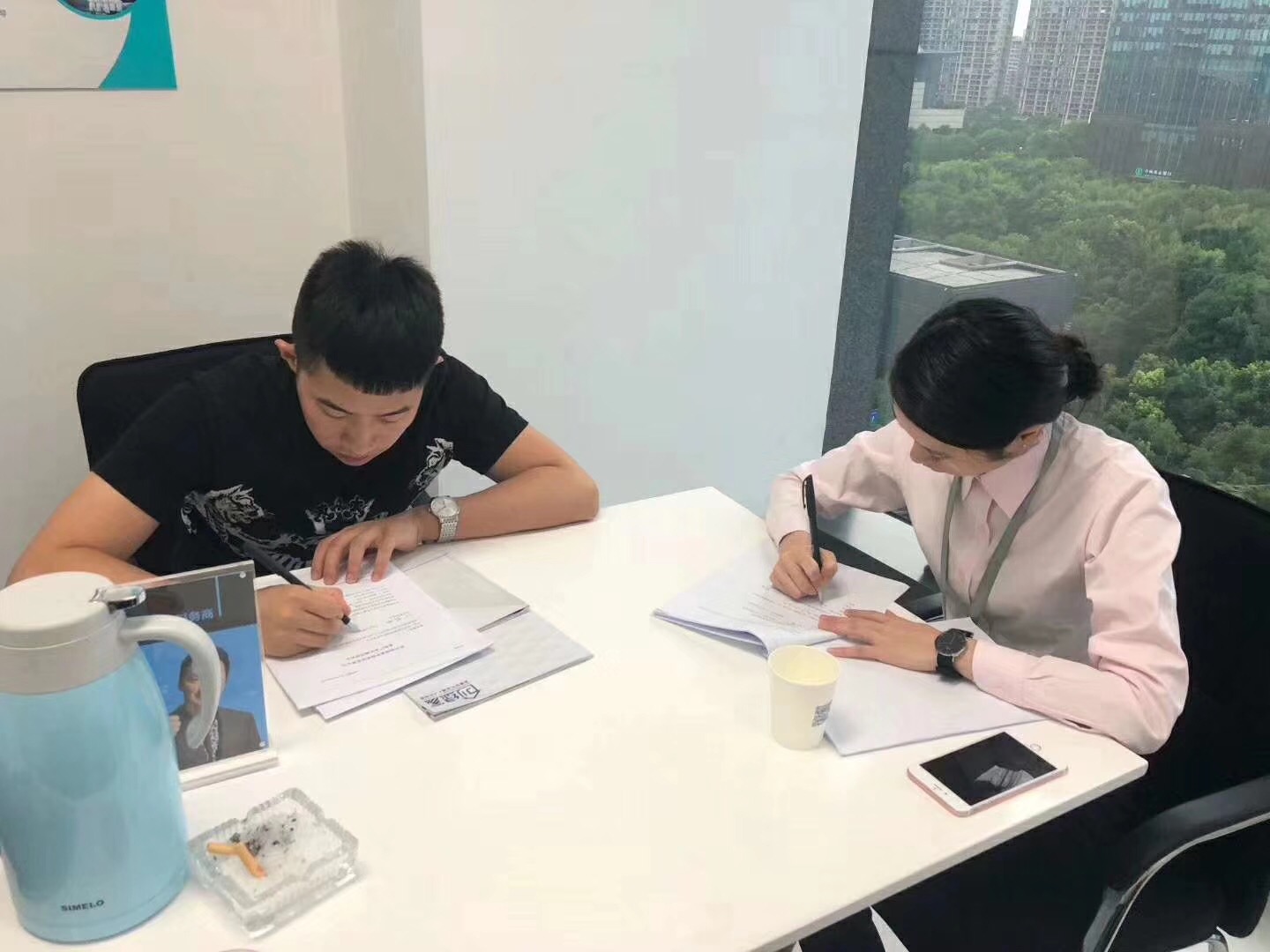 熱烈祝賀陳總簽約創(chuàng)綠家徐州市區(qū)級代理！