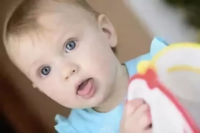 4歲男孩和媽媽辦“婚禮”，真相令人淚崩！