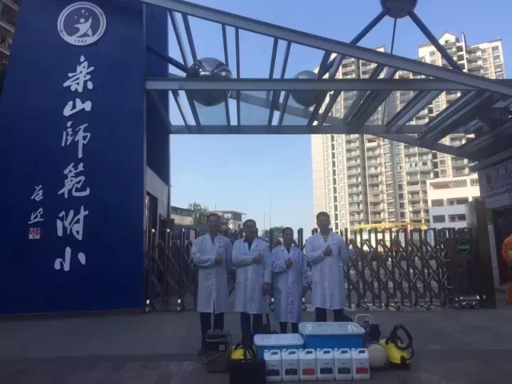 開(kāi)學(xué)倒計(jì)時(shí)，學(xué)校除甲醛讓熊孩子們?cè)獨(dú)鉂M滿迎接新學(xué)期！