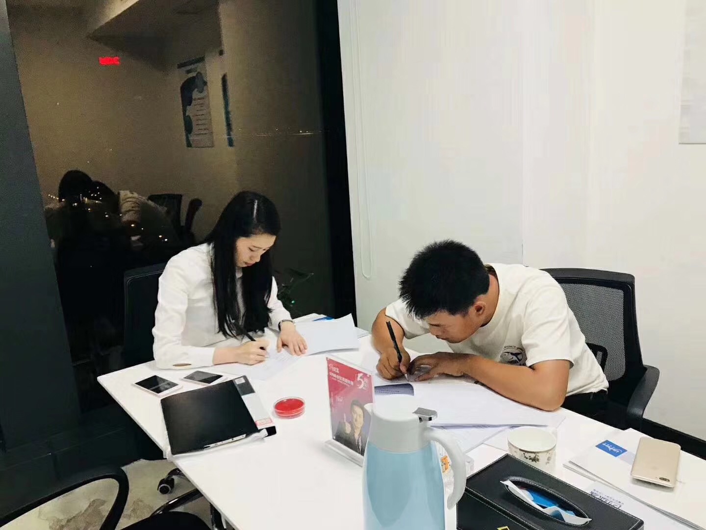 熱烈祝賀楊總簽約創(chuàng)綠家遵義市區(qū)級代理！