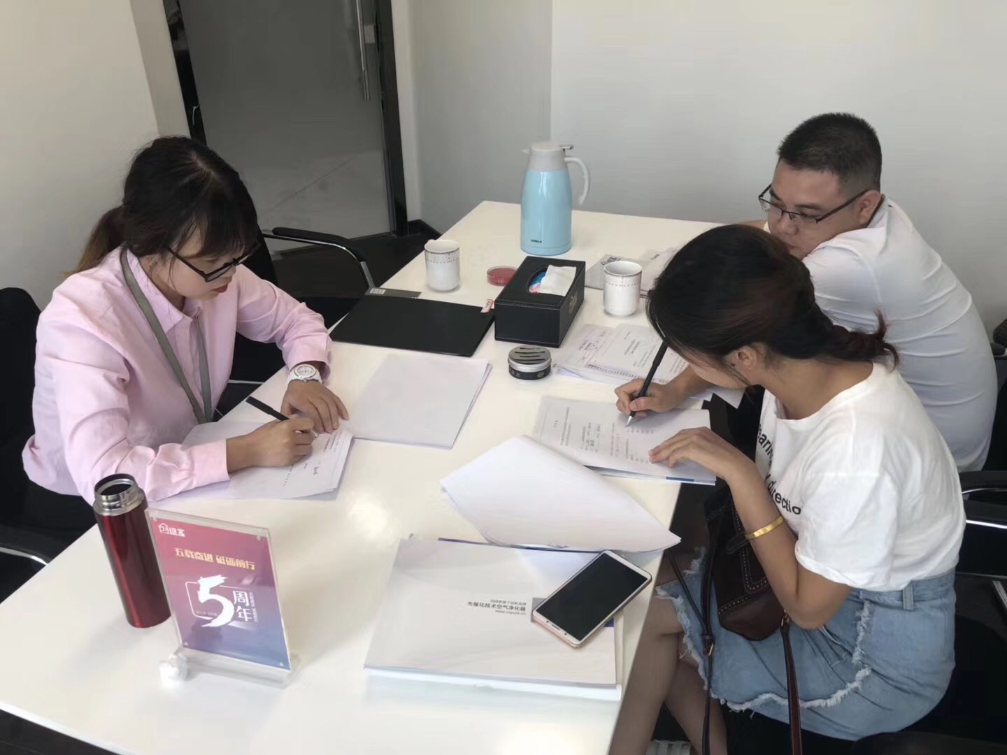 熱烈祝賀范總、顏總簽約創(chuàng)綠家永州市縣級代理！