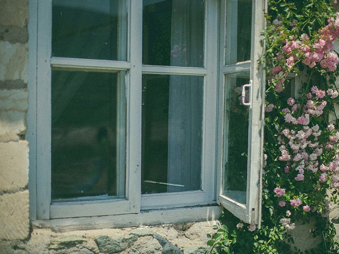 你認(rèn)為網(wǎng)上最正確的除甲醛方法是那個？