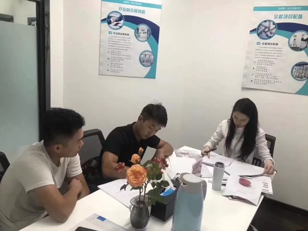 熱烈祝賀徐總簽約創(chuàng)綠家寧波市區(qū)級(jí)代理！