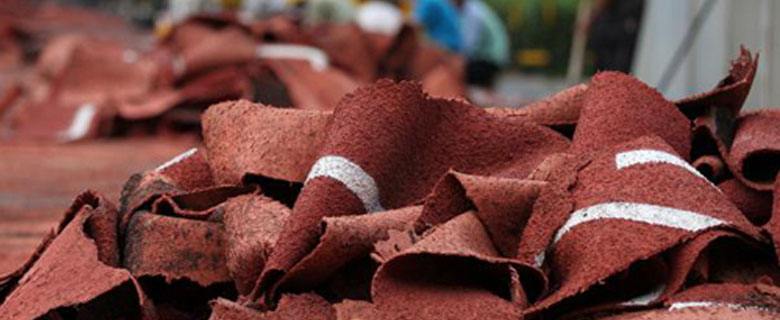 對“毒跑道”說不，中小學(xué)塑膠跑道出強制新國標(biāo)：甲醛不得高于0.4mg