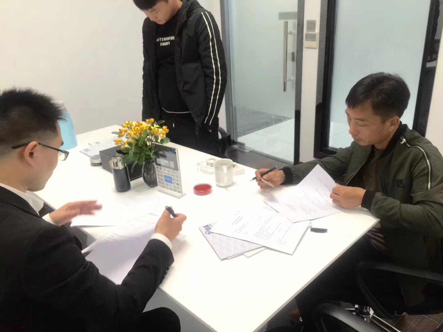 熱烈祝賀胡總簽約創(chuàng)綠家新余市區(qū)級代理！