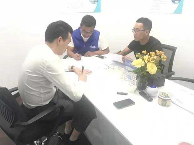 熱烈祝干總簽約創(chuàng)綠家湖北省武漢市區(qū)級(jí)代理！