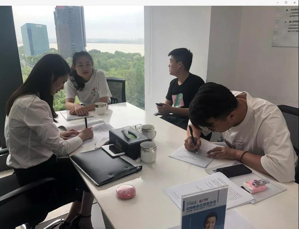 熱烈祝賀王總、趙總簽約創(chuàng)綠家新疆省烏魯木齊市區(qū)級代理！