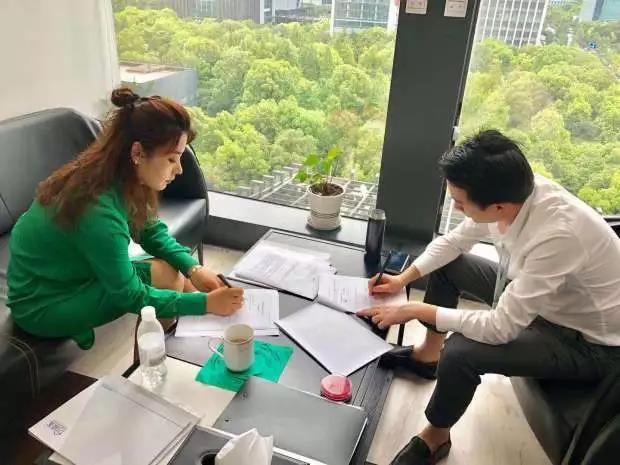 熱烈祝賀魏總簽約創(chuàng)綠家北京市區(qū)級(jí)代理！