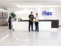 熱烈祝賀劉總夫婦簽約創(chuàng)綠家市縣級(jí)代理！