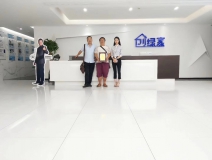 熱烈祝賀唐總、蔡總簽約創(chuàng)綠家邵陽市區(qū)級代理！