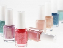 女性愛美要當(dāng)心！甲醛指甲油危害大