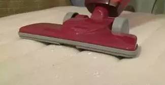 南京美女睡了10年的床墊，掀開后把全家人都嚇傻了……