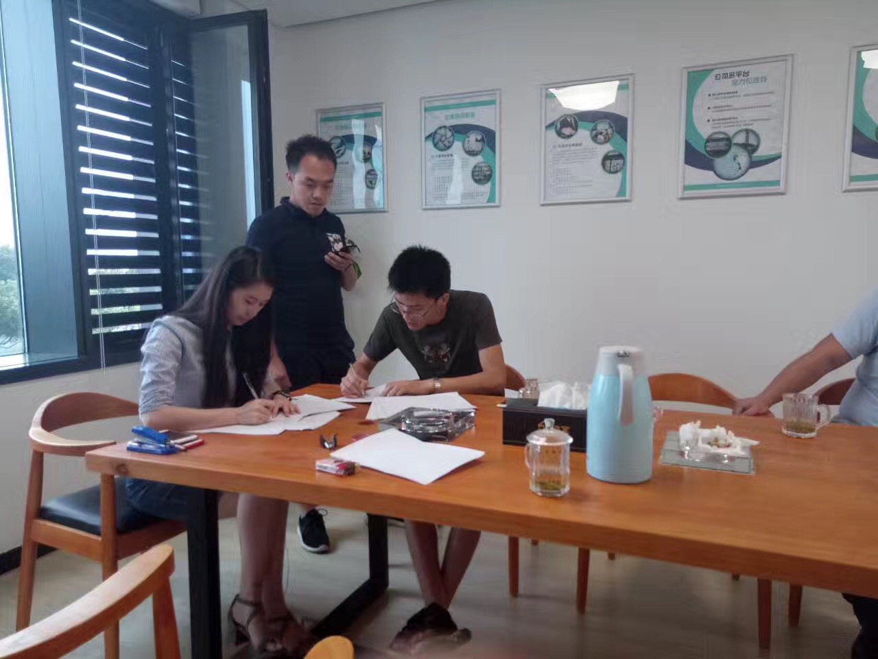 熱烈祝賀泰州王總簽約創(chuàng)綠家！